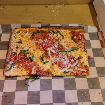 Spruce Creek Pizza - Grandma pizza - Pizza Near Me - Kittery, Maine Spruce Creek Pizza - Grandma pizza - Pizza Near Me - Kittery, Maine
