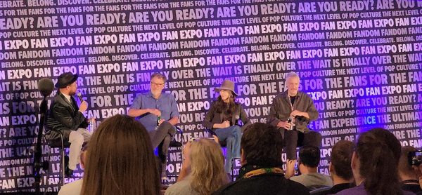 Donald E. Stephens Convention Center by null