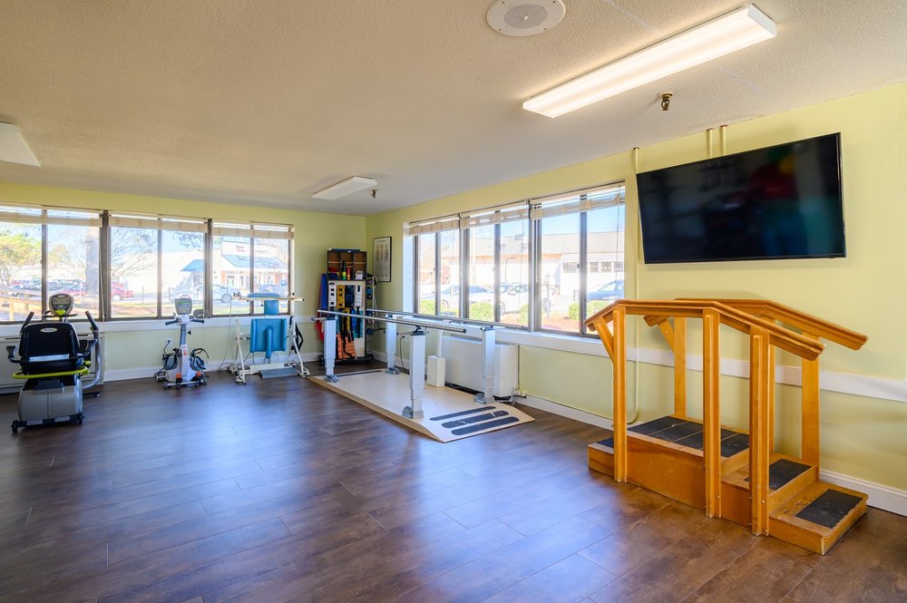 ROCKY MOUNT REHABILITATION CENTER Updated October 2024 11 Photos 160 S Winstead Ave, Rocky