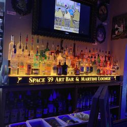 Space 39 Art Bar & Martini Lounge - The bar area