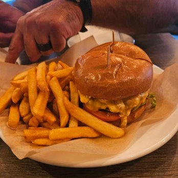 Spin Lounge - Grill & Spirits - Yummy cheeseburger - Lounges Near Me - Whittier, California Spin Lounge - Grill & Spirits - Yummy cheeseburger - Lounges Near Me - Whittier, California