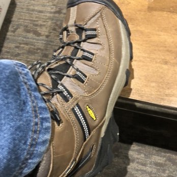 Cabela's - Keen - Great Hiking Shoe! - Hunting & Fishing Supplies Near Me - El Paso, Texas