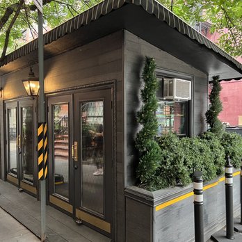 4 Charles Prime Rib - Steakhouses Near Me - New York, New York