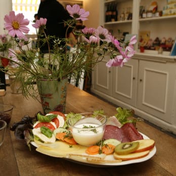 LilliSu - Cafes Near Me - Hamburg, HH