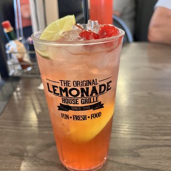Lemonade House Grille - Apple Breeze Lemonade - Hot Dogs Near Me - Poplar Bluff, Missouri Lemonade House Grille - Apple Breeze Lemonade - Hot Dogs Near Me - Poplar Bluff, Missouri