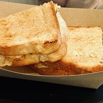 Field Museum - Adult grilled cheese - Museums Near Me - Chicago, Illinois