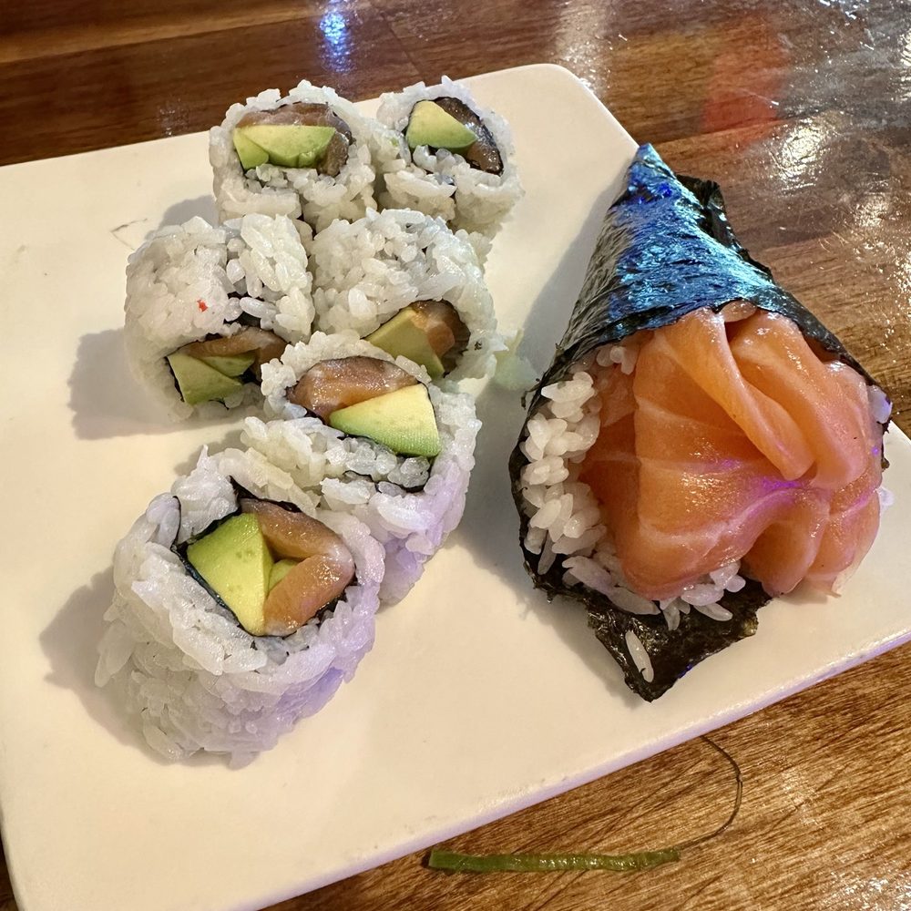 Takara - Salmon and Avocado Maki Salmon Handroll - Japanese Near Me - North Richland Hills, Texas Takara - Salmon and Avocado Maki Salmon Handroll - Japanese Near Me - North Richland Hills, Texas