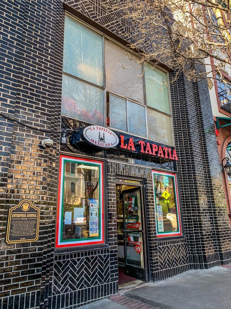 La Tapatia Mexicatessen