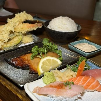 Noma - Sushi Bars Near Me - Santa Monica, California Noma - Sushi Bars Near Me - Santa Monica, California