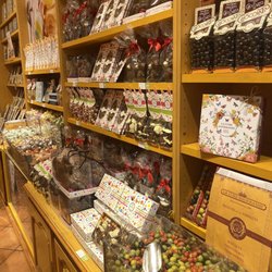 La Cure Gourmande - Inside the store
