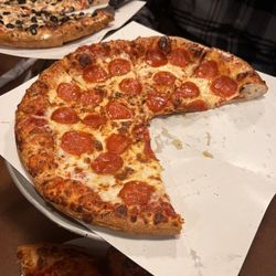 G's Pizzeria & Deli - 2 14" Special.