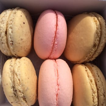 Le Panier - Giant Macarons - 2$ each - Great - Bakeries Near Me - Seattle, Washington