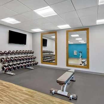 Hampton Inn Abingdon - Health club fitness center gym - Hotels Near Me - Abingdon, Virginia Hampton Inn Abingdon - Health club fitness center gym - Hotels Near Me - Abingdon, Virginia