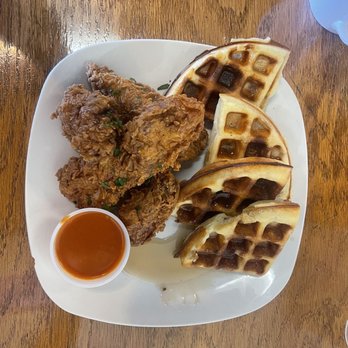 Lou's Brunch and Brews - Chicken and waffles - Breakfast & Brunch Near Me - McAllen, Texas Lou's Brunch and Brews - Chicken and waffles - Breakfast & Brunch Near Me - McAllen, Texas
