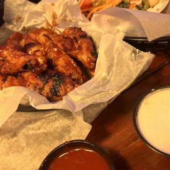 Thomas Street Tavern - Barbalo Wings - Pubs Near Me - Charlotte, North Carolina Thomas Street Tavern - Barbalo Wings - Pubs Near Me - Charlotte, North Carolina