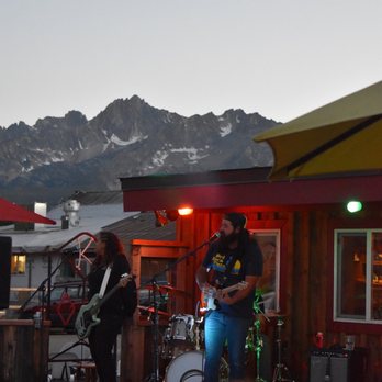 Kasino Club - Outdoor patio overlooking the sawtooth - American Near Me - Stanley, Idaho