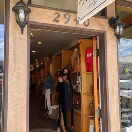 Michelle inside her shop, Aranelle! Michelle inside her shop, Aranelle!