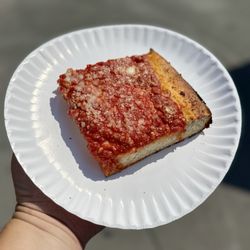 L&B Spumoni Gardens - Classic Sicilian Square