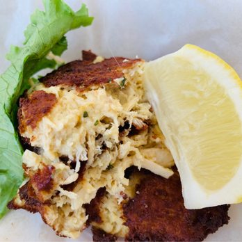 Schooner Landing - Crab - Salad Near Me - Damariscotta, Maine