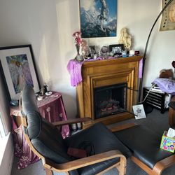 South Bay Reiki & Wellness - Cozy fireplace area