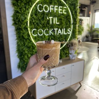 Parlor Public House - Coffee & Tea Near Me - Indianapolis, Indiana Parlor Public House - Coffee & Tea Near Me - Indianapolis, Indiana