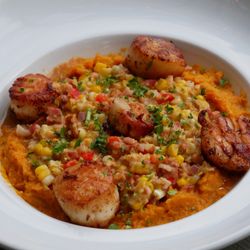 Greenhouse Cafe & Tavern - Blackened Seared Sea Scallops