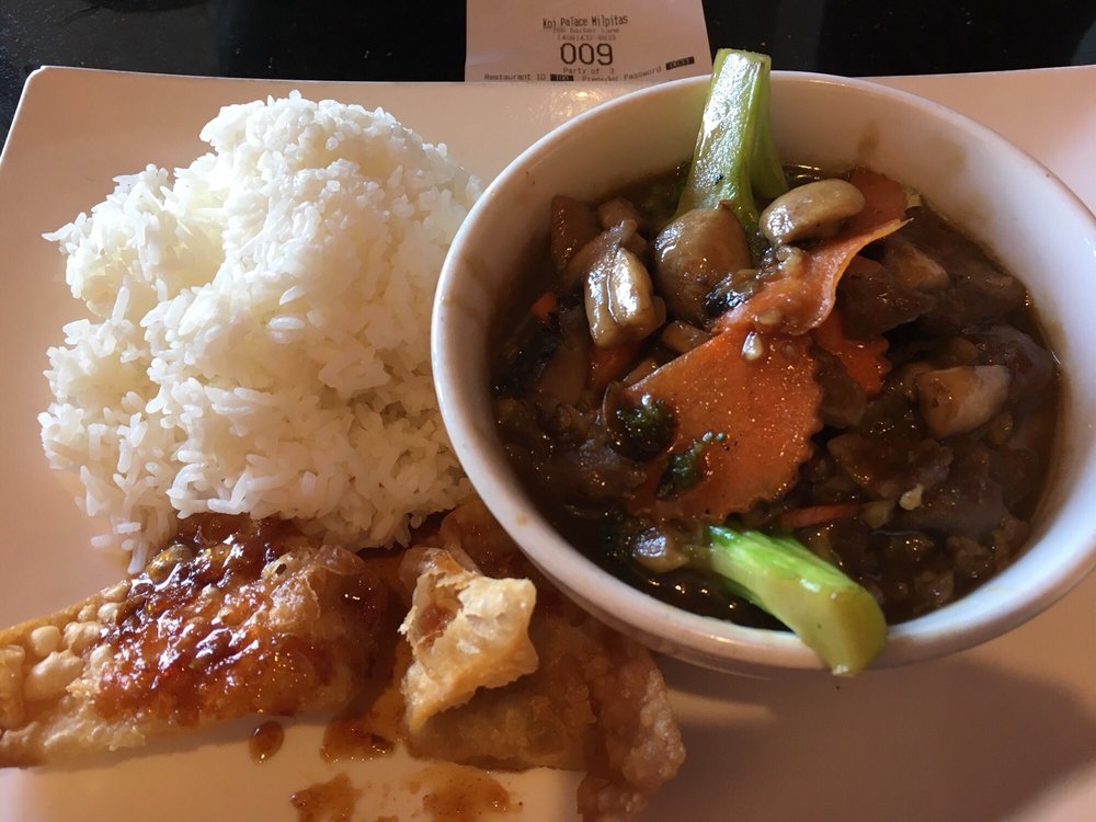 Order Beef in Oyster Sauce food online from Thai Cafe Restaurant store, Milpitas on bringmethat.com