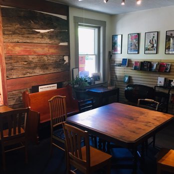 Roebling Books & Coffee - Seating area - Bookstores Near Me - Covington, Kentucky Roebling Books & Coffee - Seating area - Bookstores Near Me - Covington, Kentucky