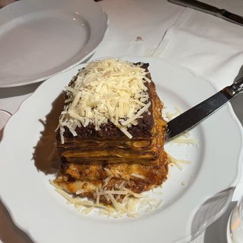I Sodi - Lasagne sugo - Tuscan Near Me - New York, New York I Sodi - Lasagne sugo - Tuscan Near Me - New York, New York