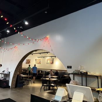 Crave Mediterranean Cafe - Mediterranean Near Me - Springfield, Missouri