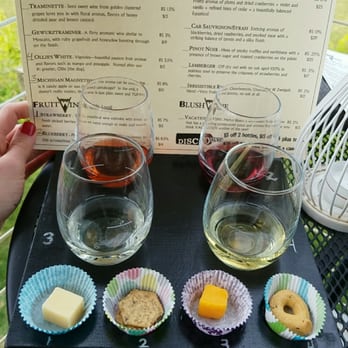Gravity - Wine Tasting Room Near Me - Baroda, Michigan