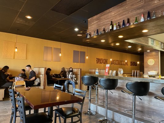 Uma Uma Ramen by null