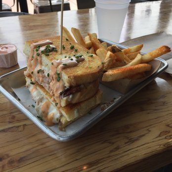 Slapfish - Clobster grilled cheese - Seafood Near Me - Park City, Utah