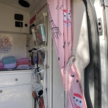 The Bubble Club - Pet Groomers Near Me - Houston, Texas