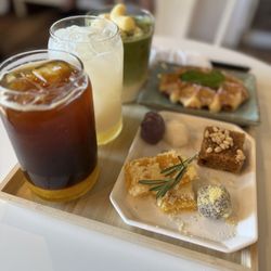The Tea Barn - Orange Americano and banana crème macha.