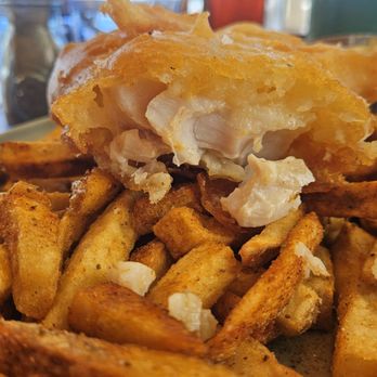 Driftwood Kitchen - DWK fish and chips - Seafood Near Me - Laguna Beach, California Driftwood Kitchen - DWK fish and chips - Seafood Near Me - Laguna Beach, California