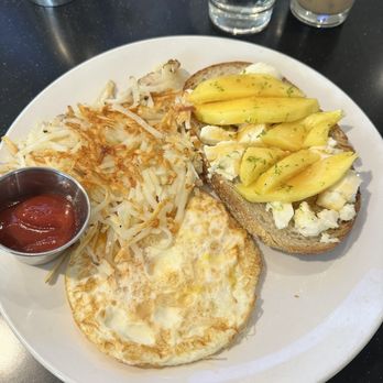 Breakfast Club- Biltmore - Mango mozzarella toast - Breakfast & Brunch Near Me - Phoenix, Arizona Breakfast Club- Biltmore - Mango mozzarella toast - Breakfast & Brunch Near Me - Phoenix, Arizona