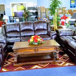 Universal Furniture - Living Room