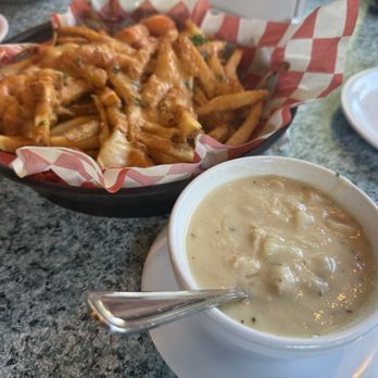 Union River Lobster Pot - Lobster poutine, Maine style and I would order this as a meal. Chowder was good. - Seafood Near Me - Ellsworth, Maine Union River Lobster Pot - Lobster poutine, Maine style and I would order this as a meal. Chowder was good. - Seafood Near Me - Ellsworth, Maine