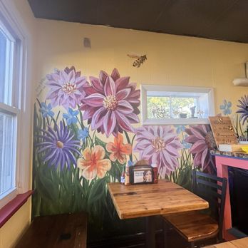 Honeycomb Cafe - Coffee & Tea Near Me - Scarborough, Maine Honeycomb Cafe - Coffee & Tea Near Me - Scarborough, Maine