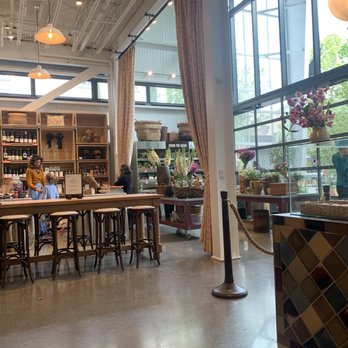 Little Saint - Beautiful interior - Vegan Near Me - Healdsburg, California Little Saint - Beautiful interior - Vegan Near Me - Healdsburg, California