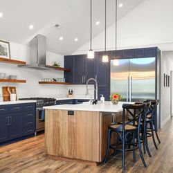 Horsefeathers Boutique Hotel - The Summit (Condo 301)  gourmet chef's kitchen with dual fuel range and custom column fridge and wet bar