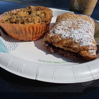 Tasty Kate's - Coffee Cake, "Nutella" puff, Iced latté. Did I mention Kate makes the best Coffee around? - Bakeries Near Me - Port Orford, Oregon