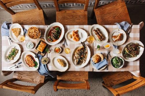 Gus and Marty's by null