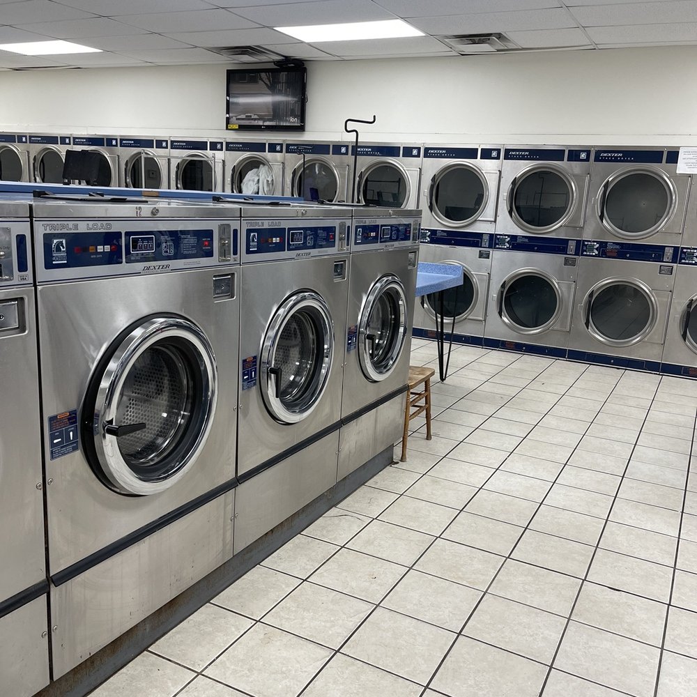 Clean & Fresh Laundromat - Laundromat Near Me - Lagrange, Georgia