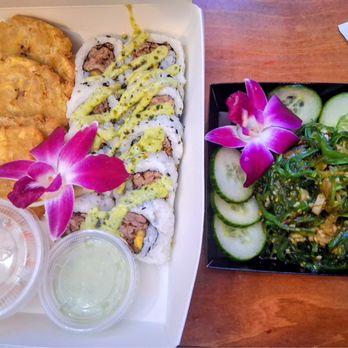 TropiRollz - Vaca Frita box and Wakame salad. - Caribbean Near Me - Miami, Florida