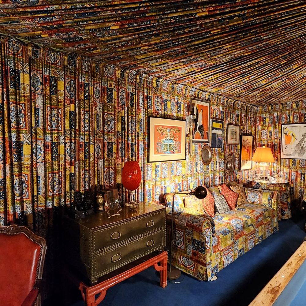 Graceland Mansion - Museums Near Me - Memphis, Tennessee Graceland Mansion - Museums Near Me - Memphis, Tennessee