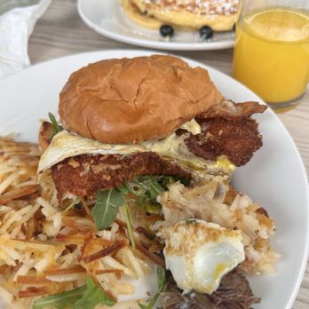 Shorehouse Kitchen - Maple sandwhich brekkie - Breakfast & Brunch Near Me - Carlsbad, California Shorehouse Kitchen - Maple sandwhich brekkie - Breakfast & Brunch Near Me - Carlsbad, California