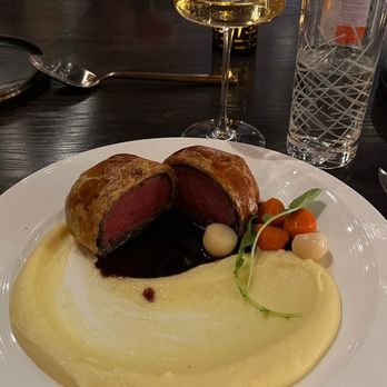 Hell's Kitchen - Beef Wellington - Cocktail Bars Near Me - Funner, California Hell's Kitchen - Beef Wellington - Cocktail Bars Near Me - Funner, California