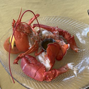 The Dockside Inn & Restaurant - Seafood Near Me - Lunenburg, Nova Scotia